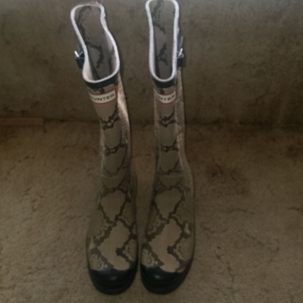 SNAKESKIN Hunter Boots!